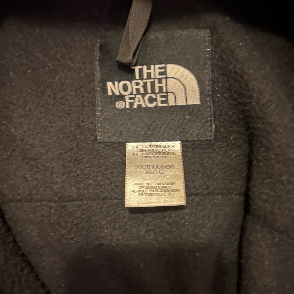 North face, black, XL (junior/youth). Need a good wash